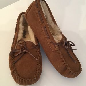 UGG Dakota Moccasin